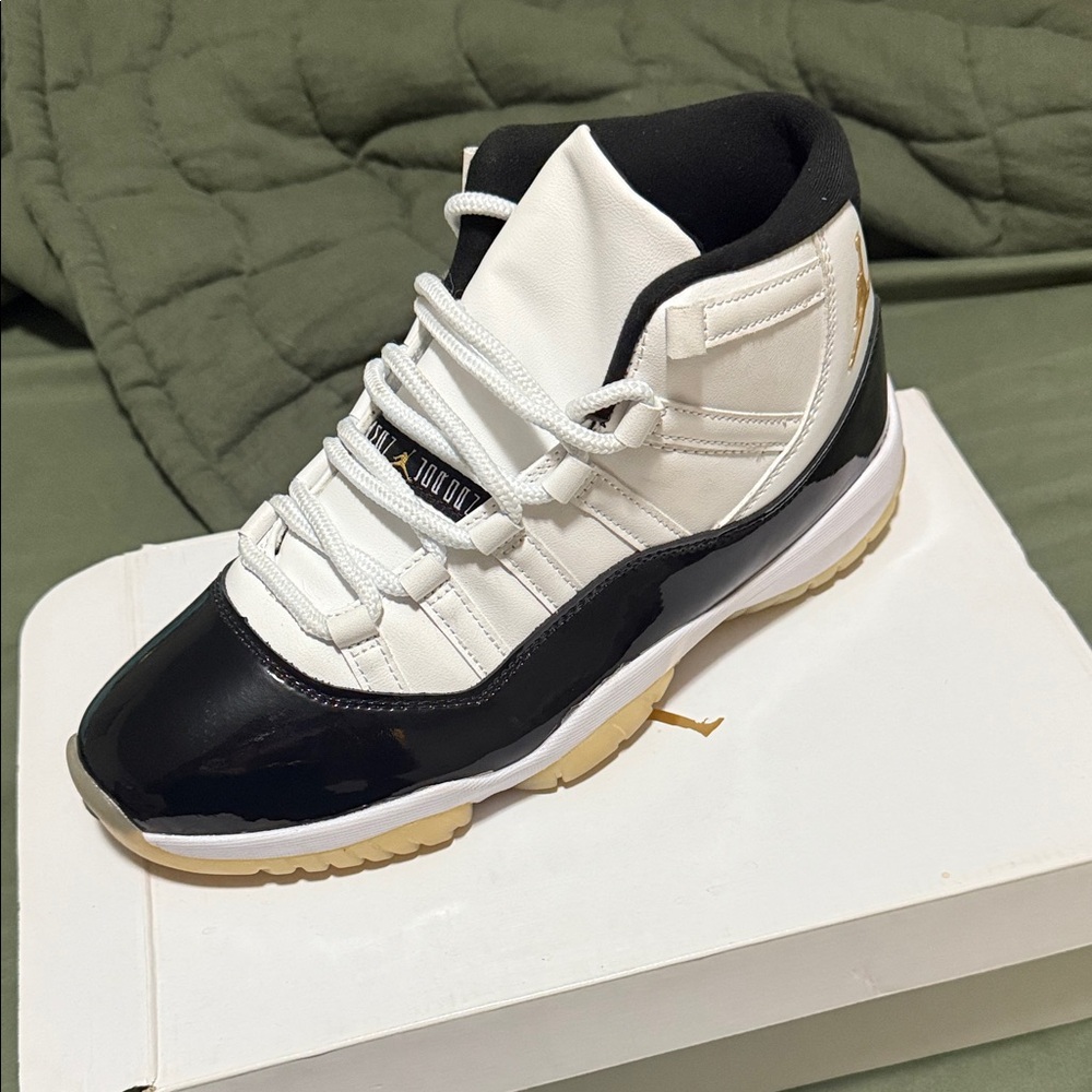 JORDAN 11 Retro